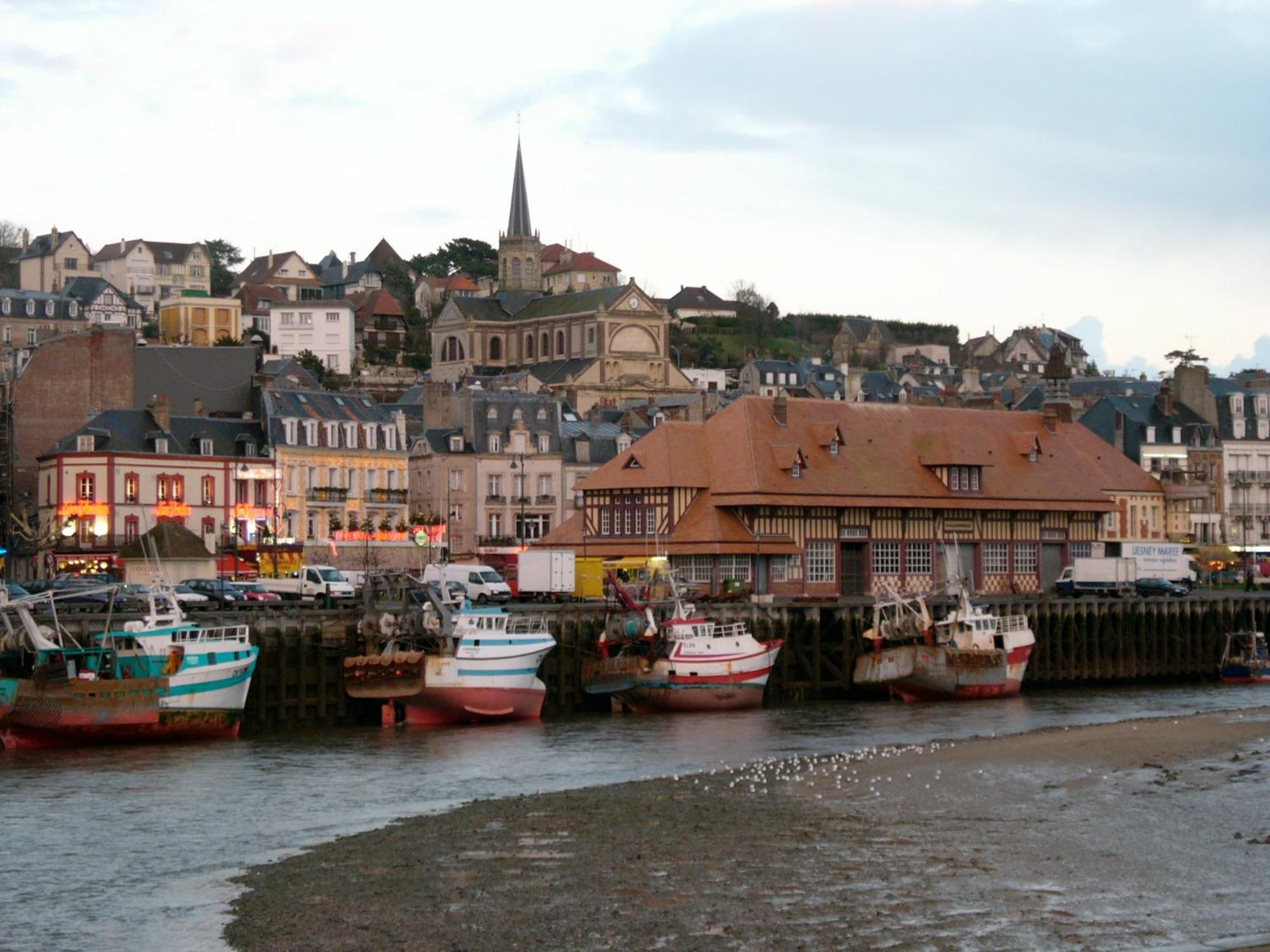 Hotel Le Reynita Trouville-sur-Mer Bagian luar foto