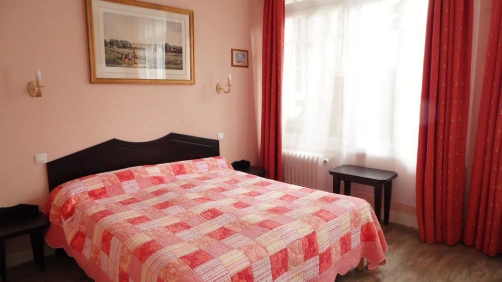Hotel Le Reynita Trouville-sur-Mer Bagian luar foto