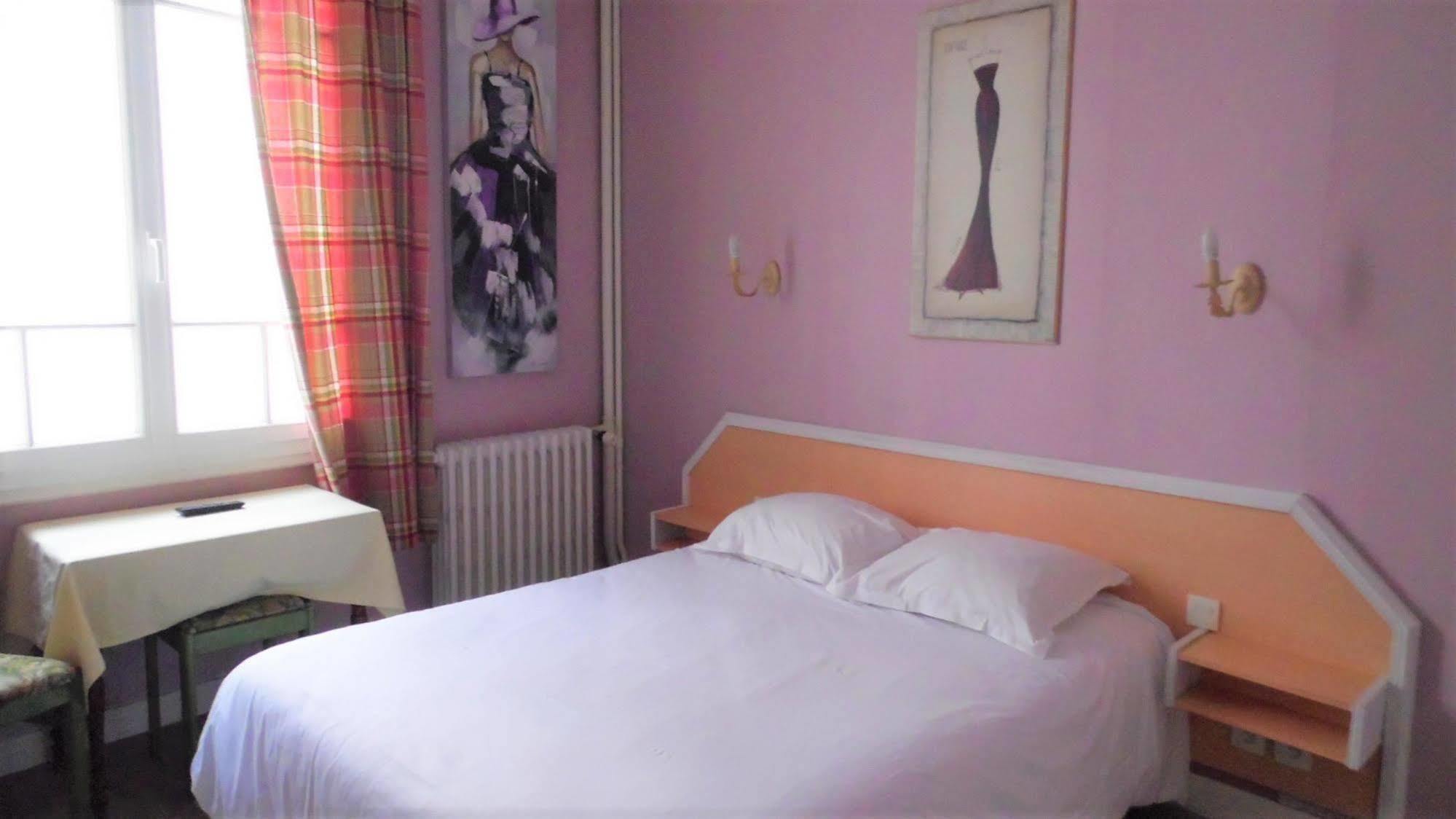 Hotel Le Reynita Trouville-sur-Mer Bagian luar foto