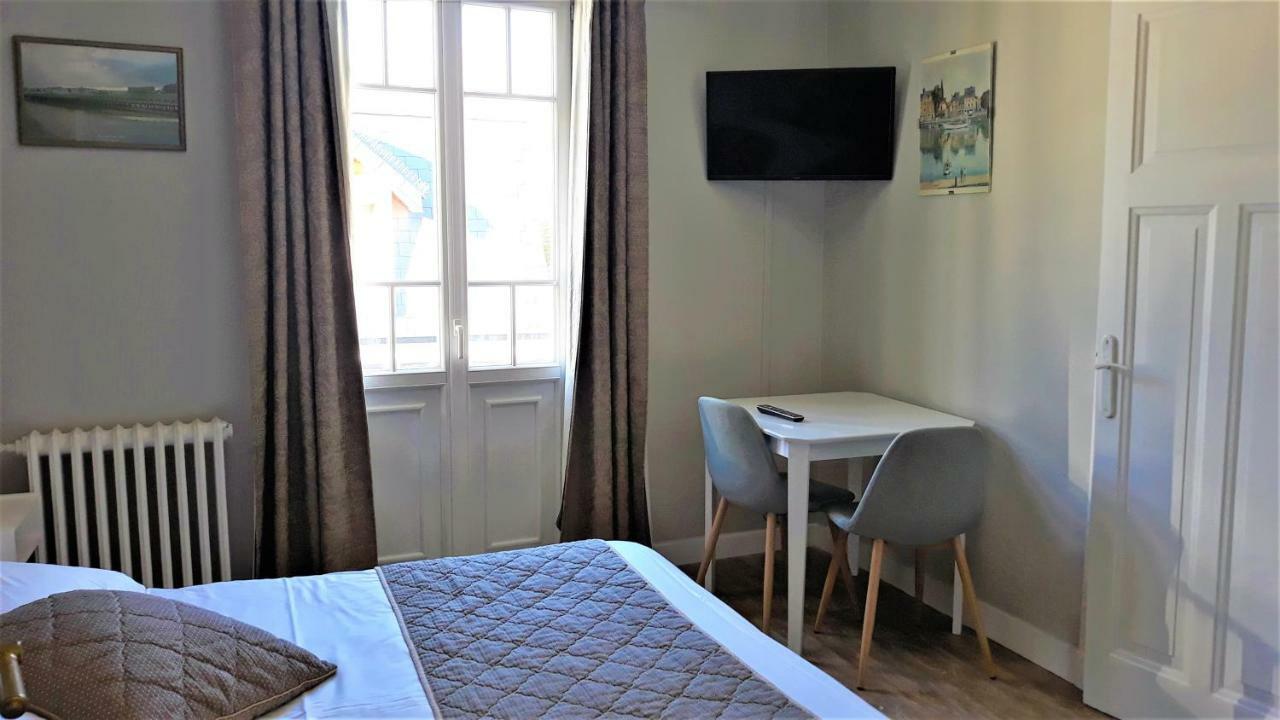 Hotel Le Reynita Trouville-sur-Mer Bagian luar foto
