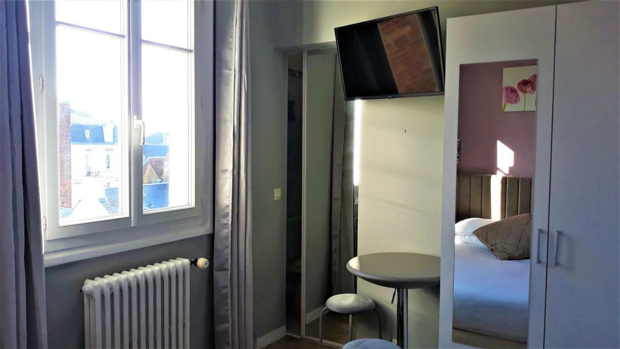 Hotel Le Reynita Trouville-sur-Mer Bagian luar foto