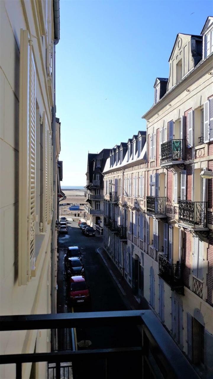Hotel Le Reynita Trouville-sur-Mer Bagian luar foto